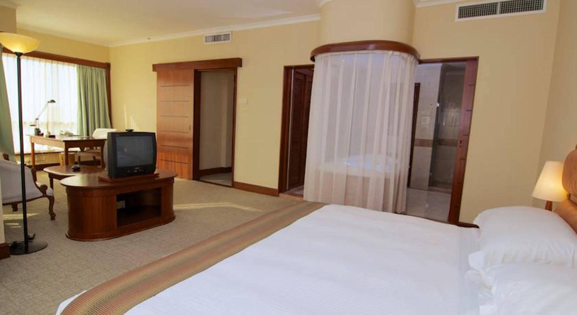 The Millen Penang, Autograph Collection Hotel George Town  Kültér fotó A room at the hotel